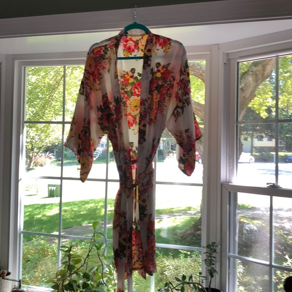 Satin Robe - Picture 3 of 3